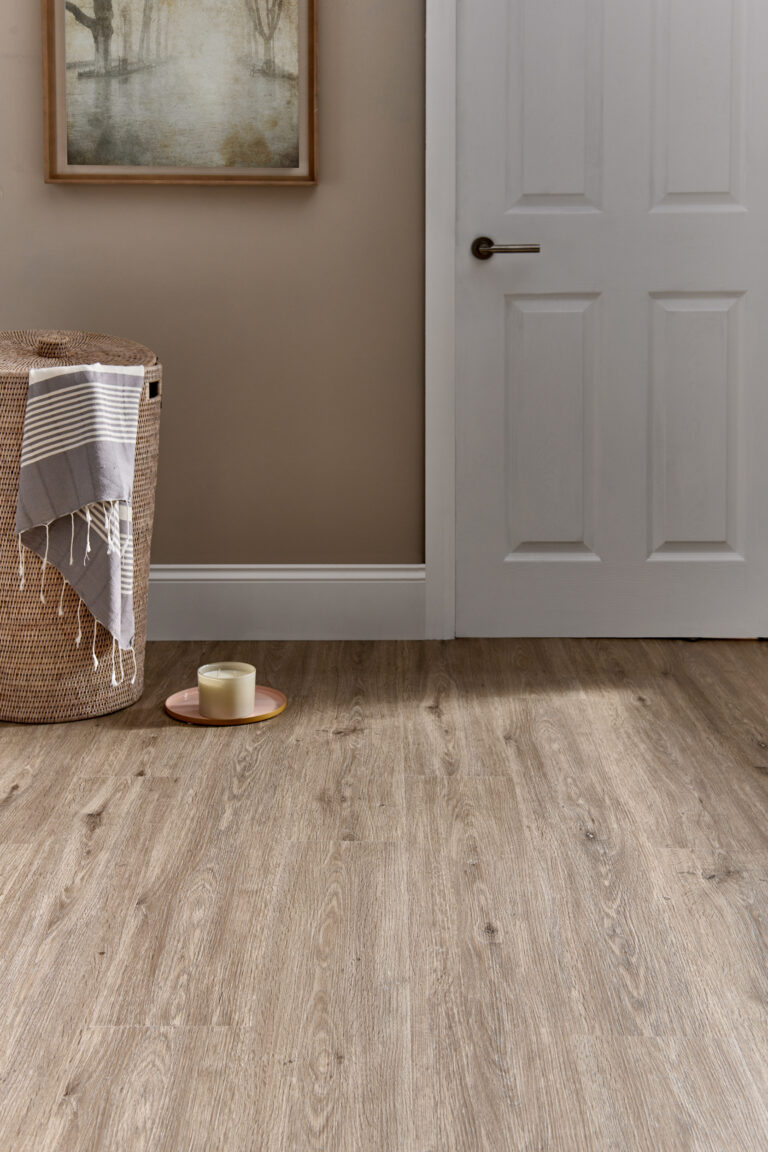 Brecon River Oak Wood Effect Vinyl Flooring