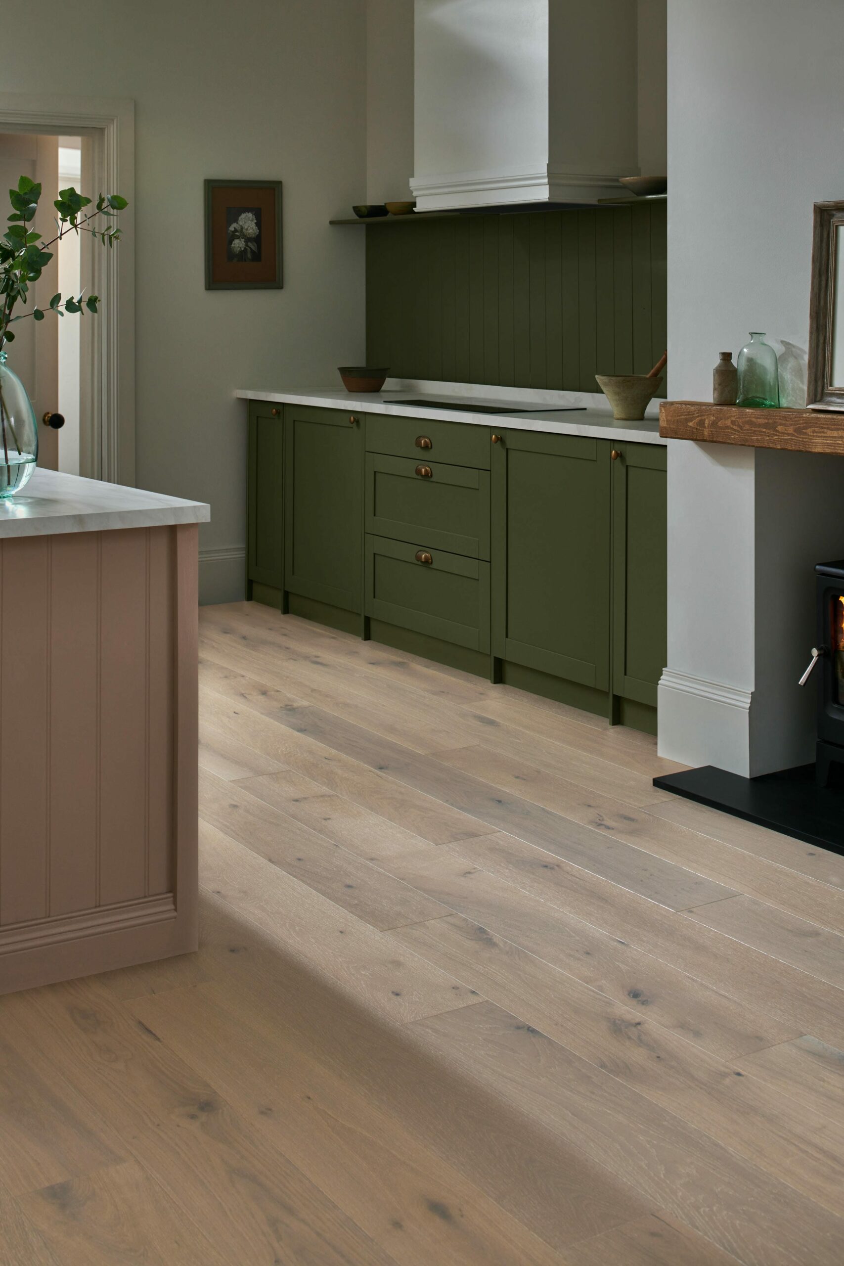 Stonehaven Strait Oak Cameo 01