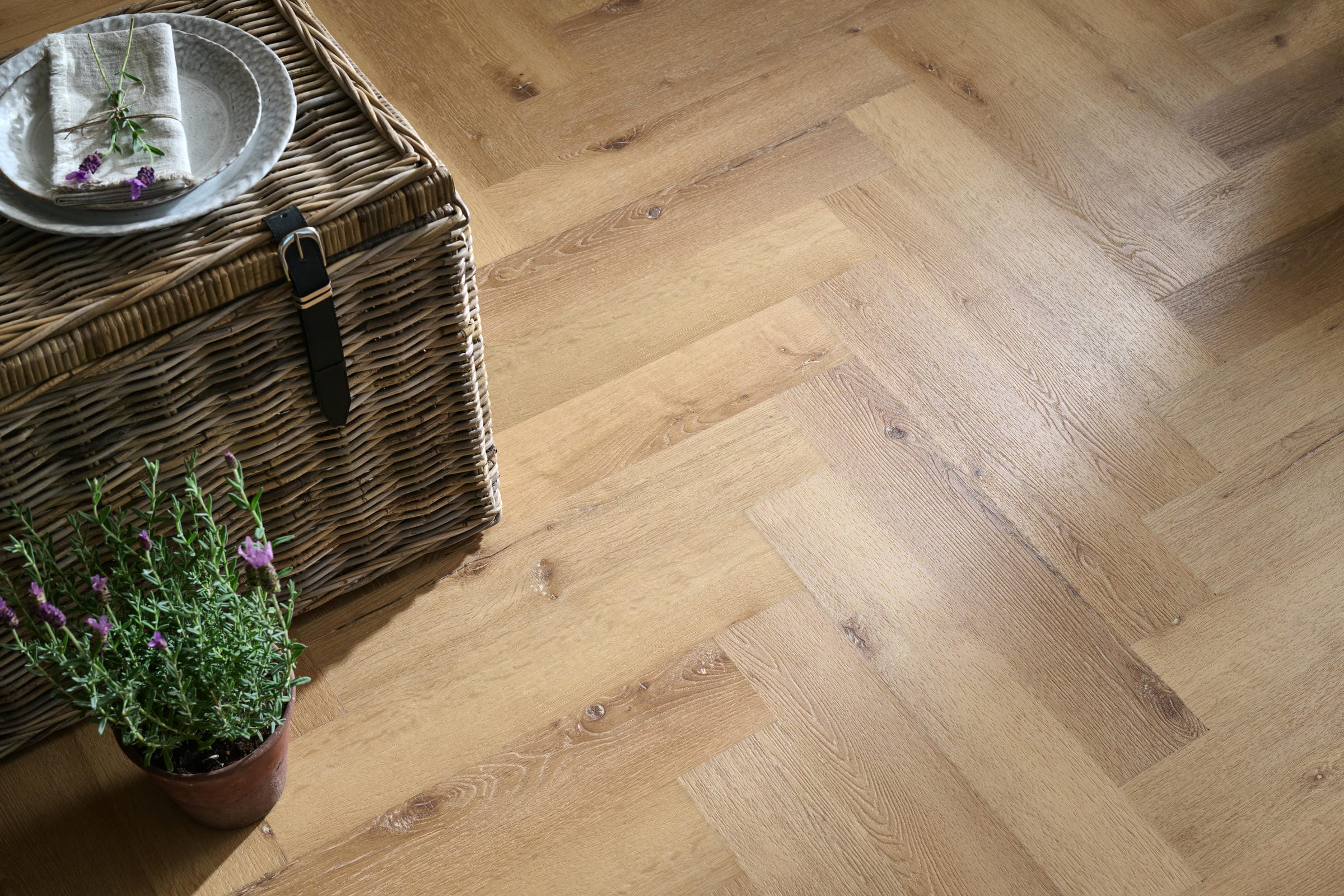 Weymouth Malted Oak Herringbone Cameo 02