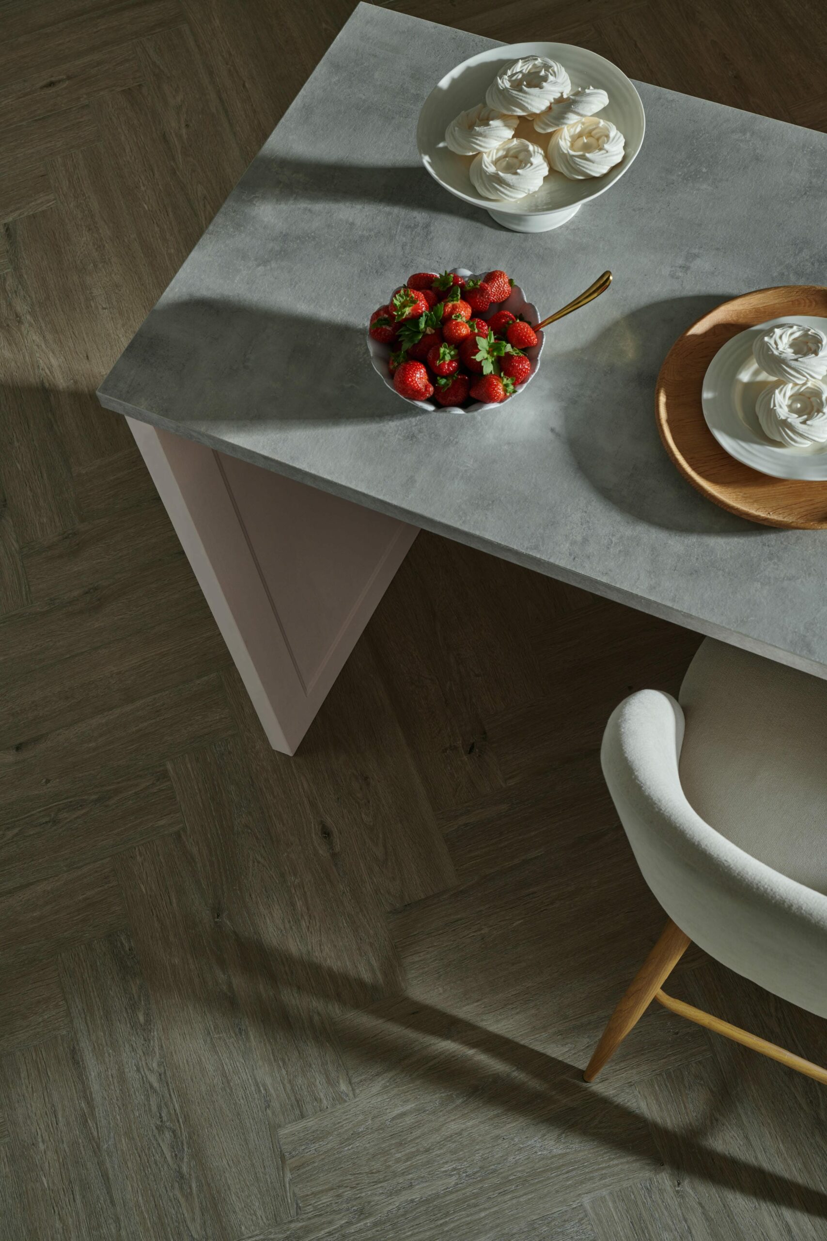 Weymouth Shorewood Oak Herringbone Cameo 01